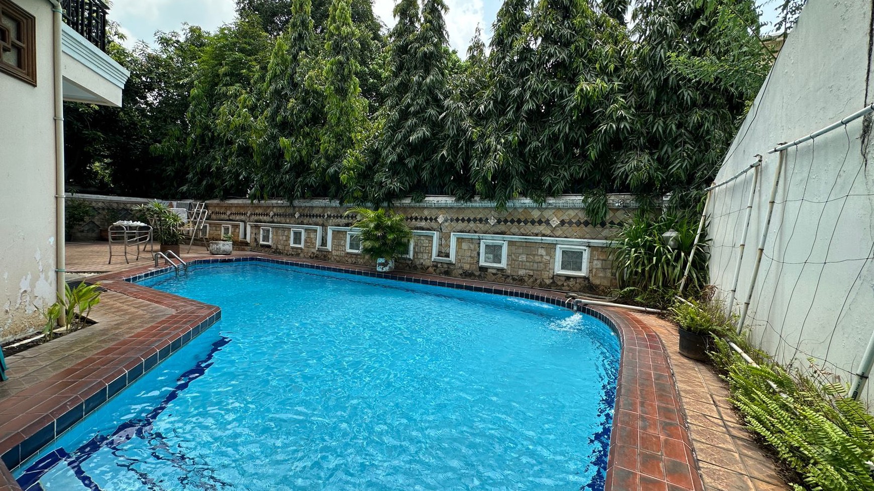 Rumah Hitung Tanah Area Cipete