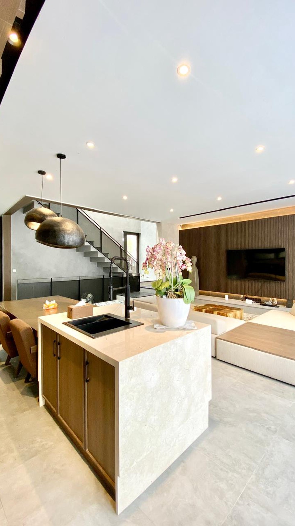 Dijual Rumah Baru Dalam Townhouse Elite Kemang Ampera