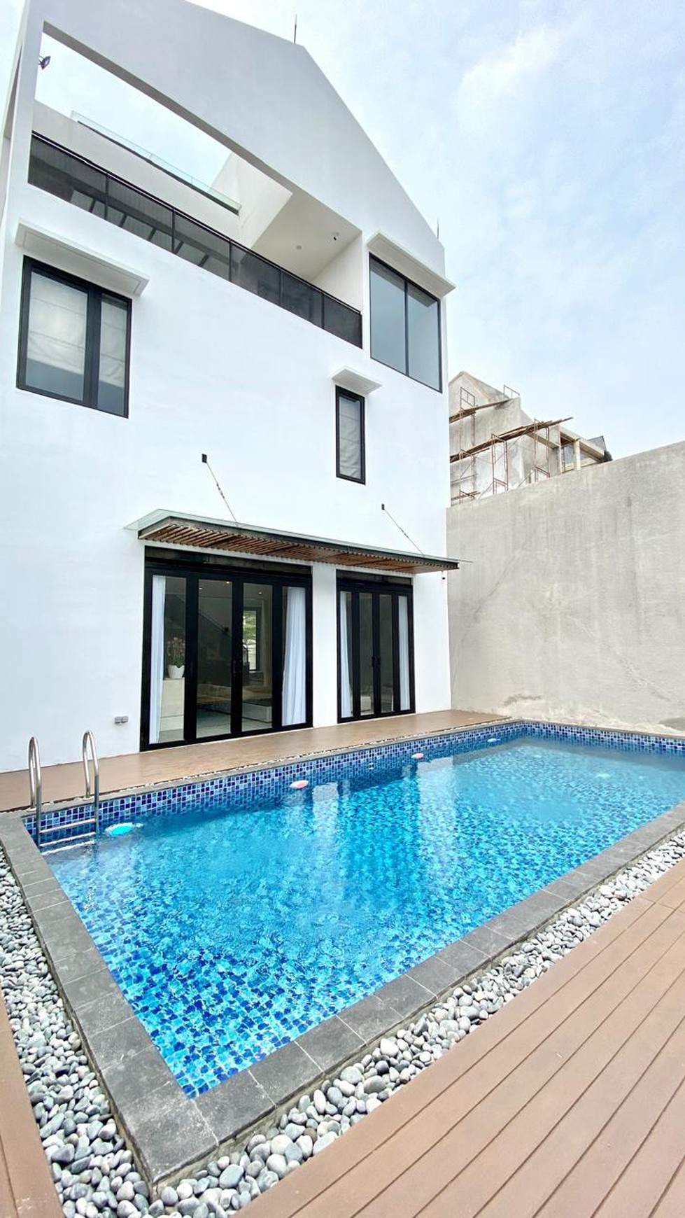 Dijual Rumah Baru Dalam Townhouse Elite Kemang Ampera