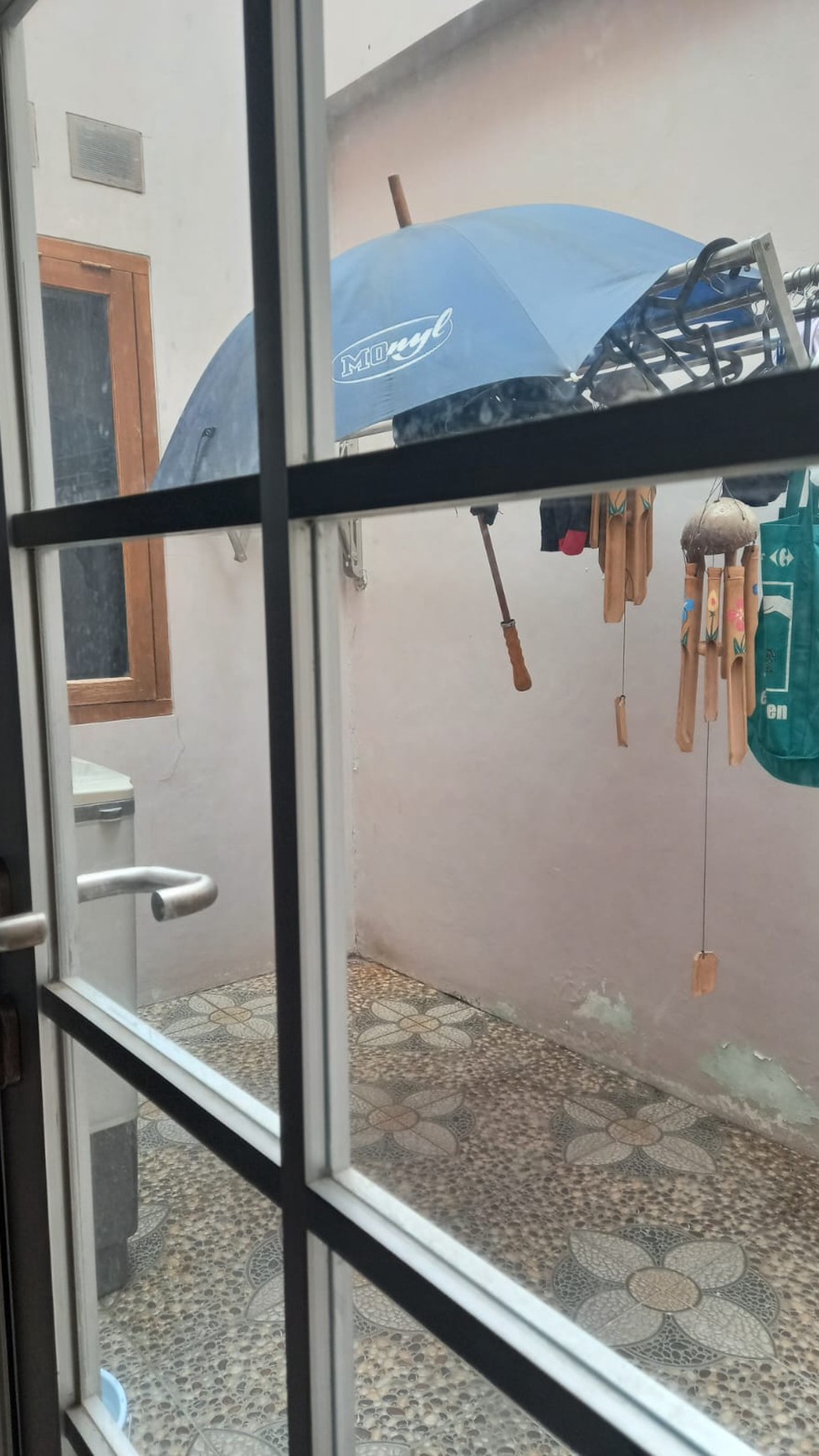 Rumah minimalis 1 lantai, di Veteran