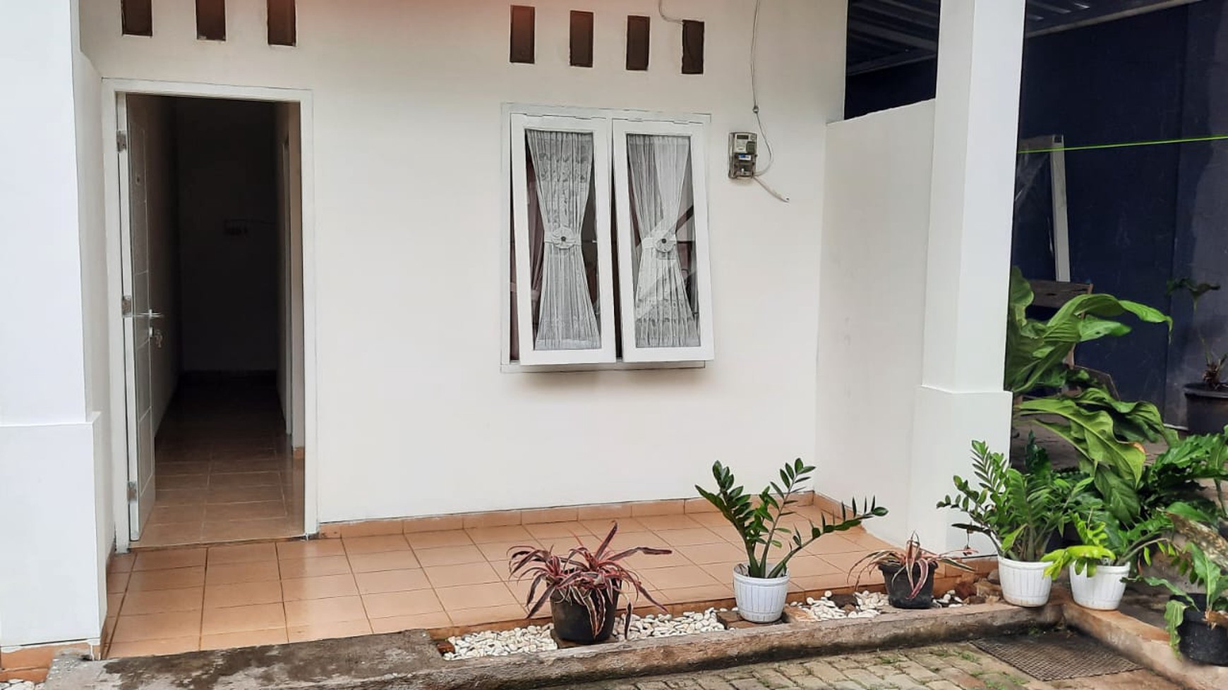 Rumah halaman luas 1 Lantai di Cireunde