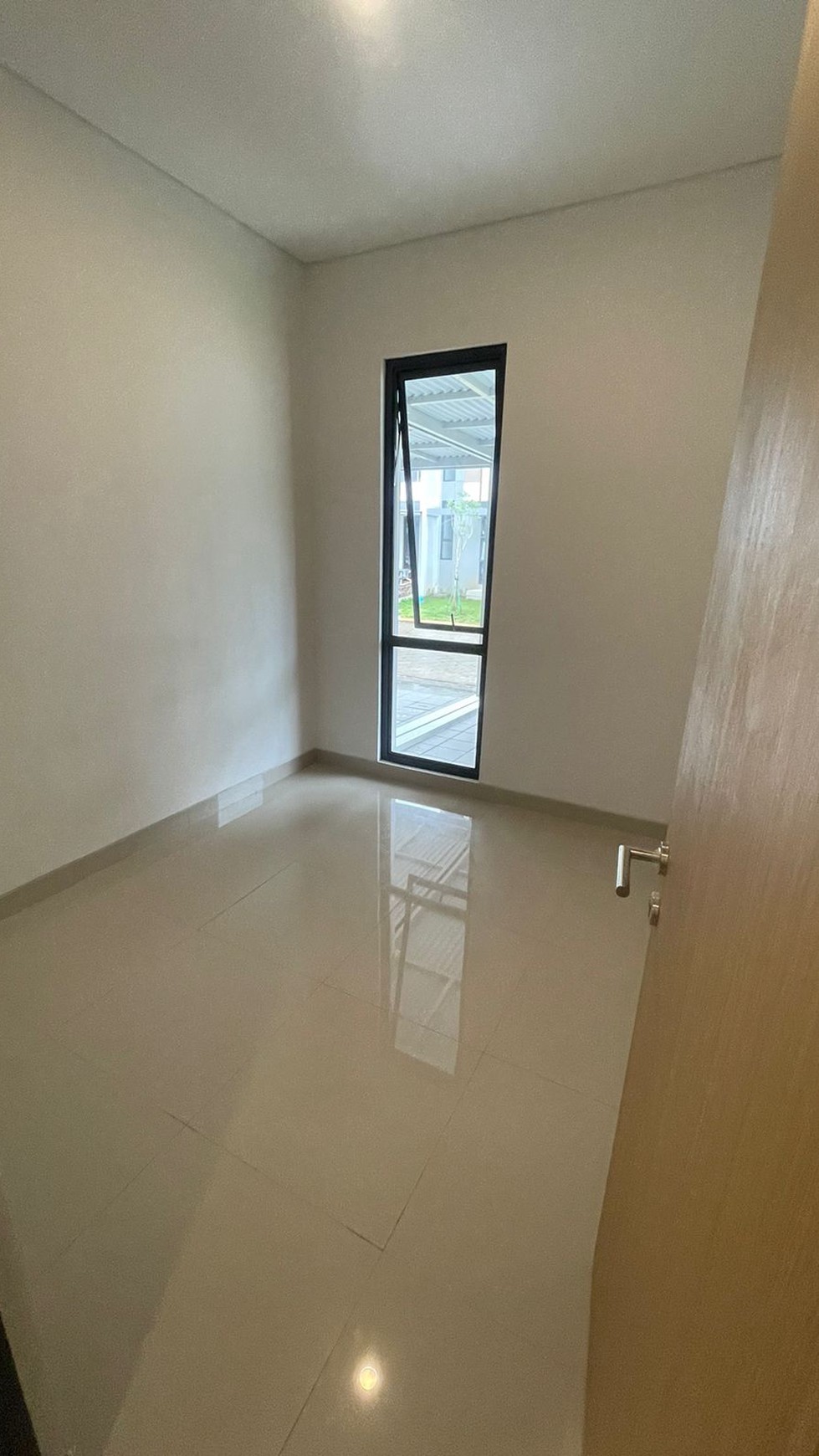 Termurah. Rumah brand new di Yuthica, BSD