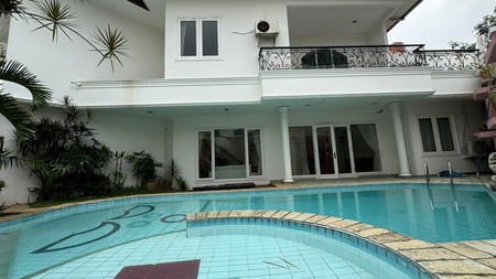 Dijual Rumah Mewah  Kawasan Elite Ampera Kemang Siap Huni