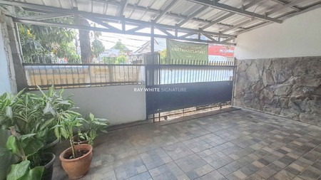 Rumah Tinggal Pinggir Jalan di Jl Gading Raya Pondok Bambu