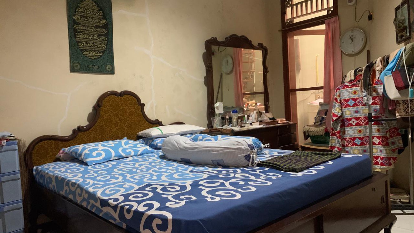 Rumah Sektor 2 Bintaro, tingkat 2 dan lokasi dekat dg pasar tradisional...