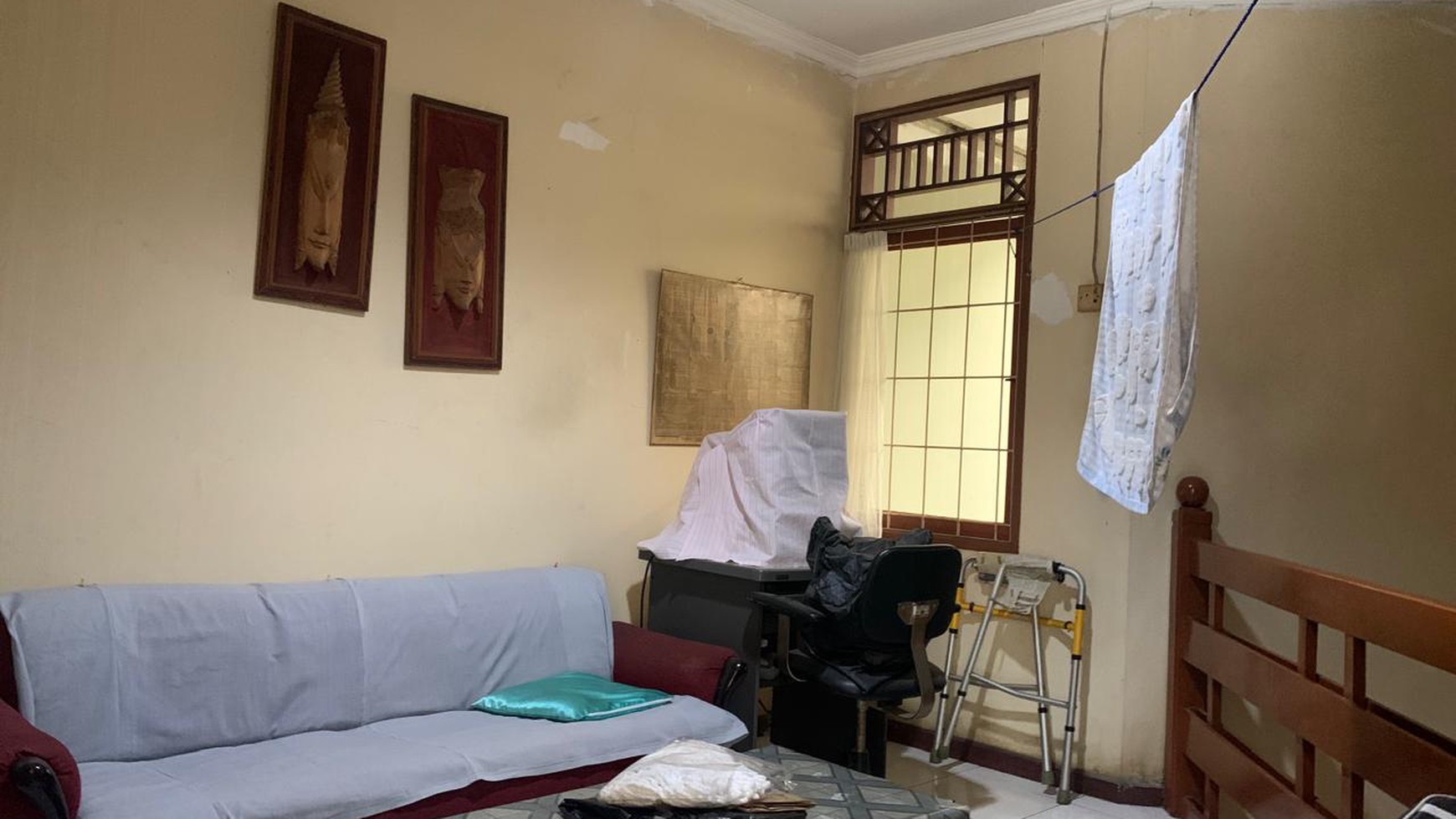 Rumah Sektor 2 Bintaro, tingkat 2 dan lokasi dekat dg pasar tradisional...