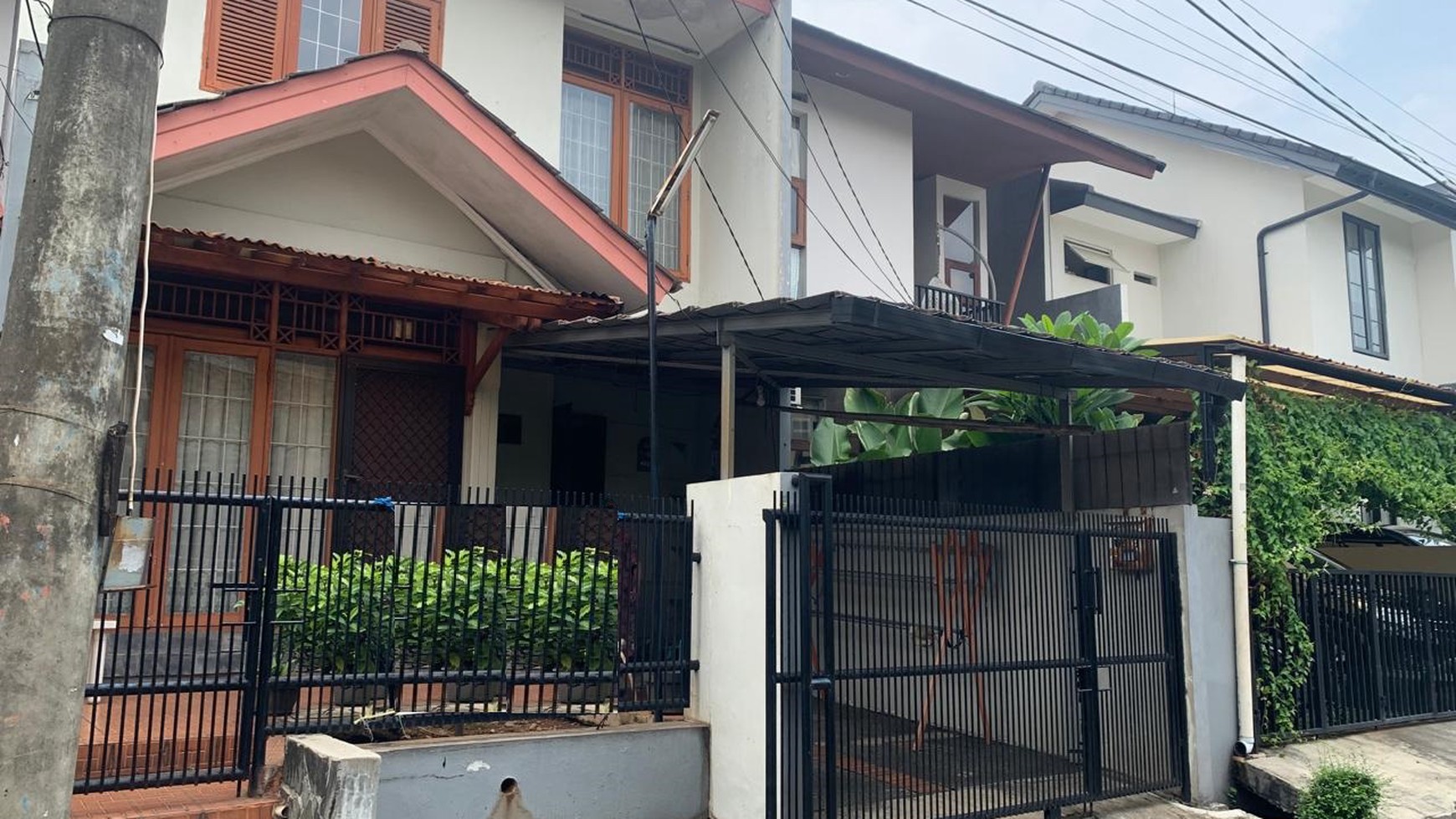 Rumah 2 Lantai di Bintaro Sektor 2.