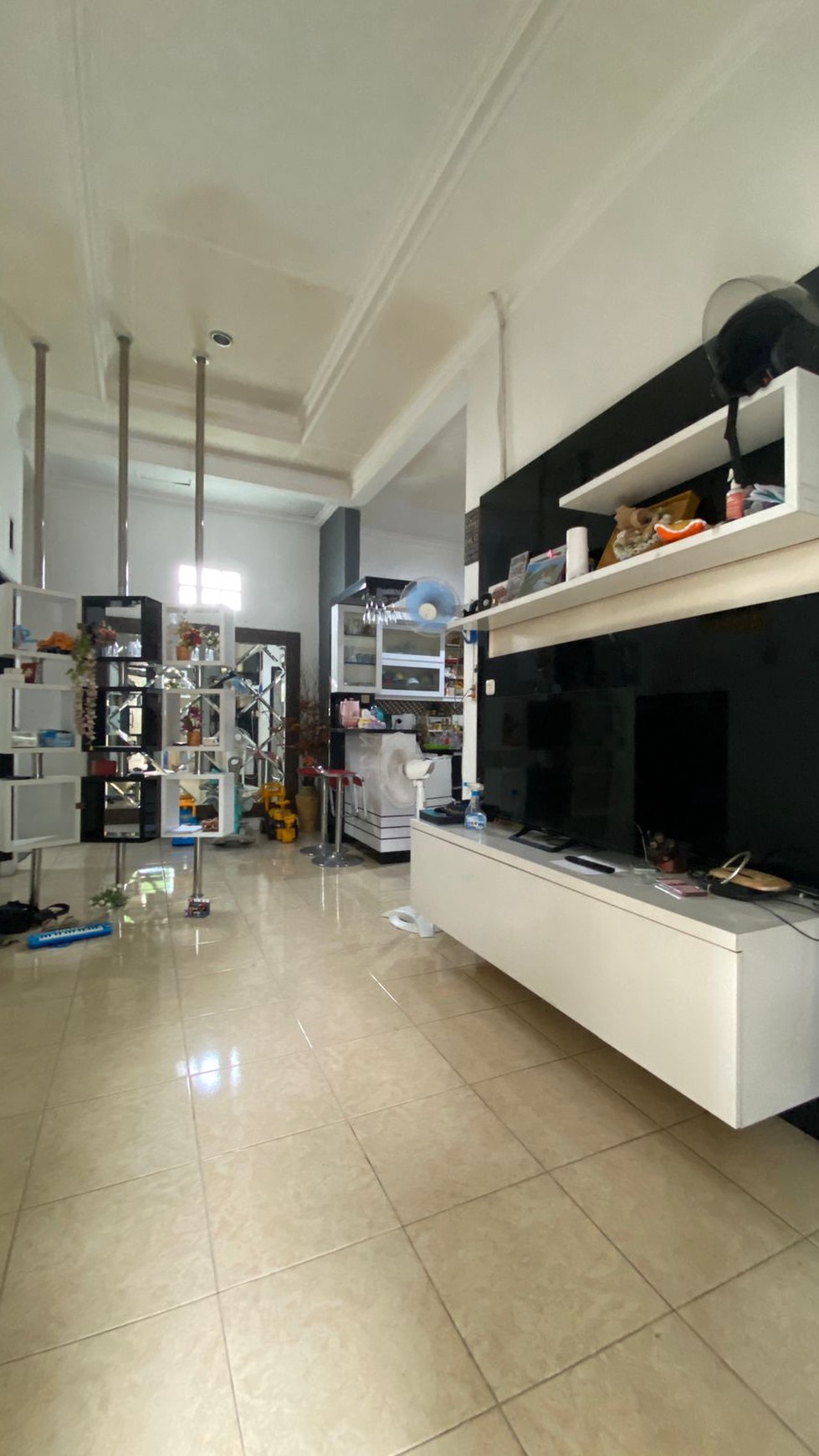 Rumah 1 Lantai Strategis di Limo - Harga Murah dan Full Furnished