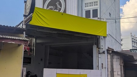Ruko 3 Lantai Cocok Untuk Usaha Lokasi Strategis Dekat Sindu Kusuma Edu Park 