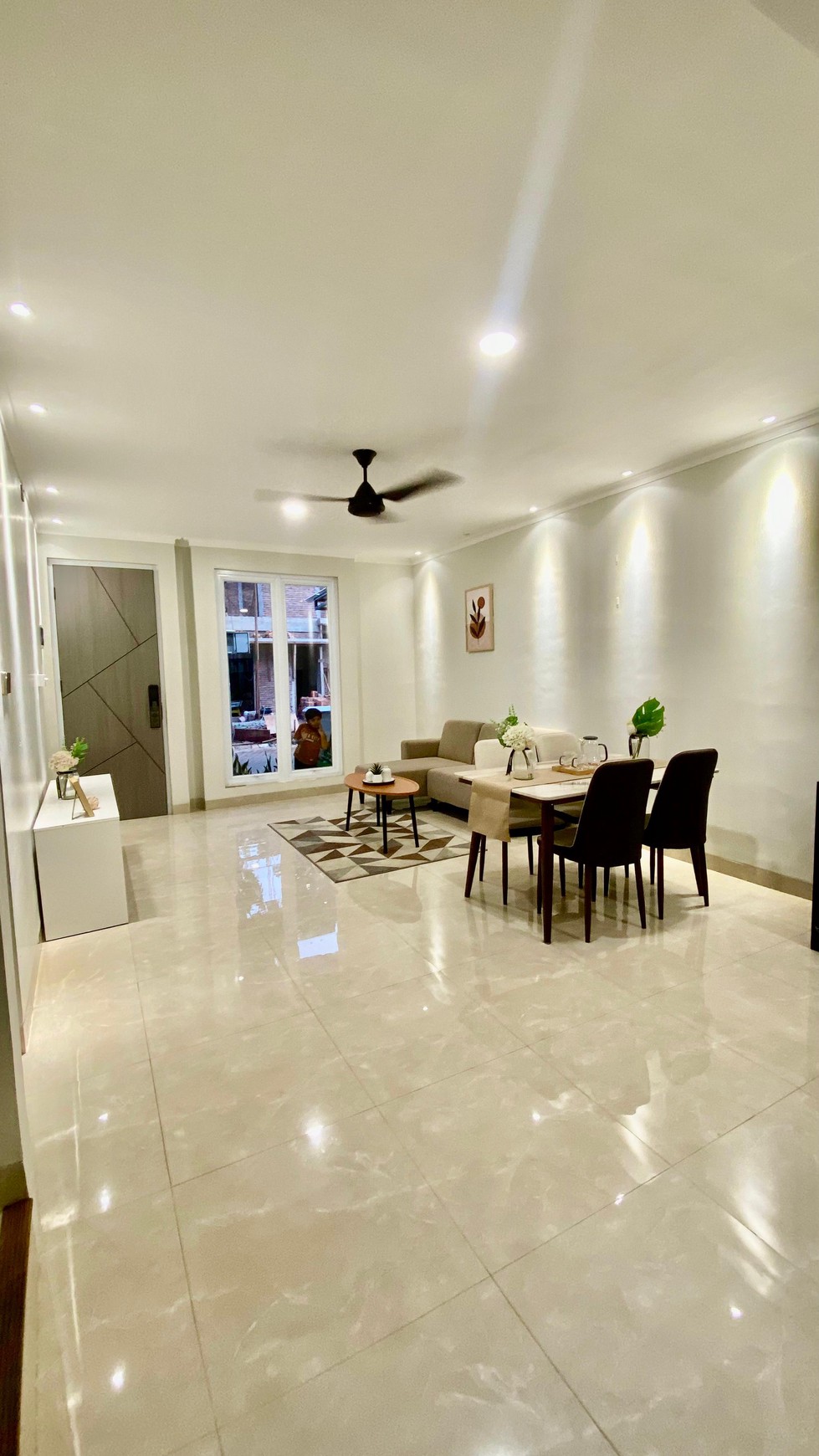 Termurah. Rumah modern Accola Park Buaran, Serpong.