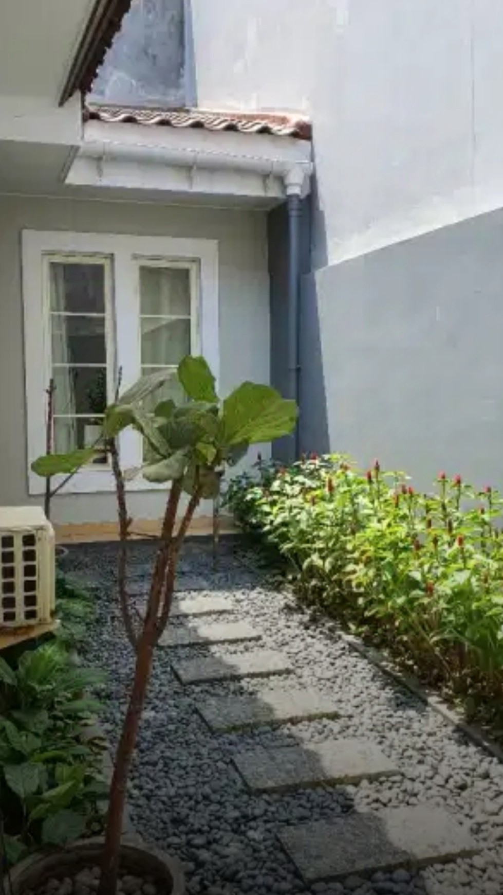 Flash Sale. Rumah mewah Sutera Narada, Alam Sutera.