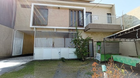 Rumah Siap Huni di jalan utama Rungkut Menanggal area kampus UPN