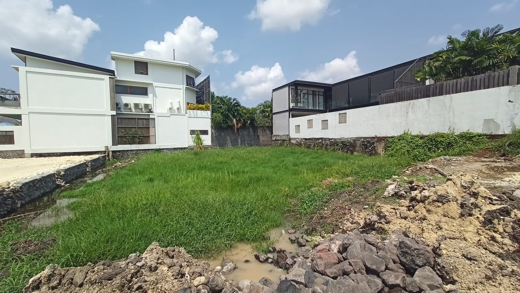 Freehold - Ideal for Luxury Villa or Investment - Prime Land in Canggu, Minutes from Berawa Beach