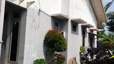 Dijual Rumah dan 9 Unit Kos-kosan Lokasi Strategis @Ciracas