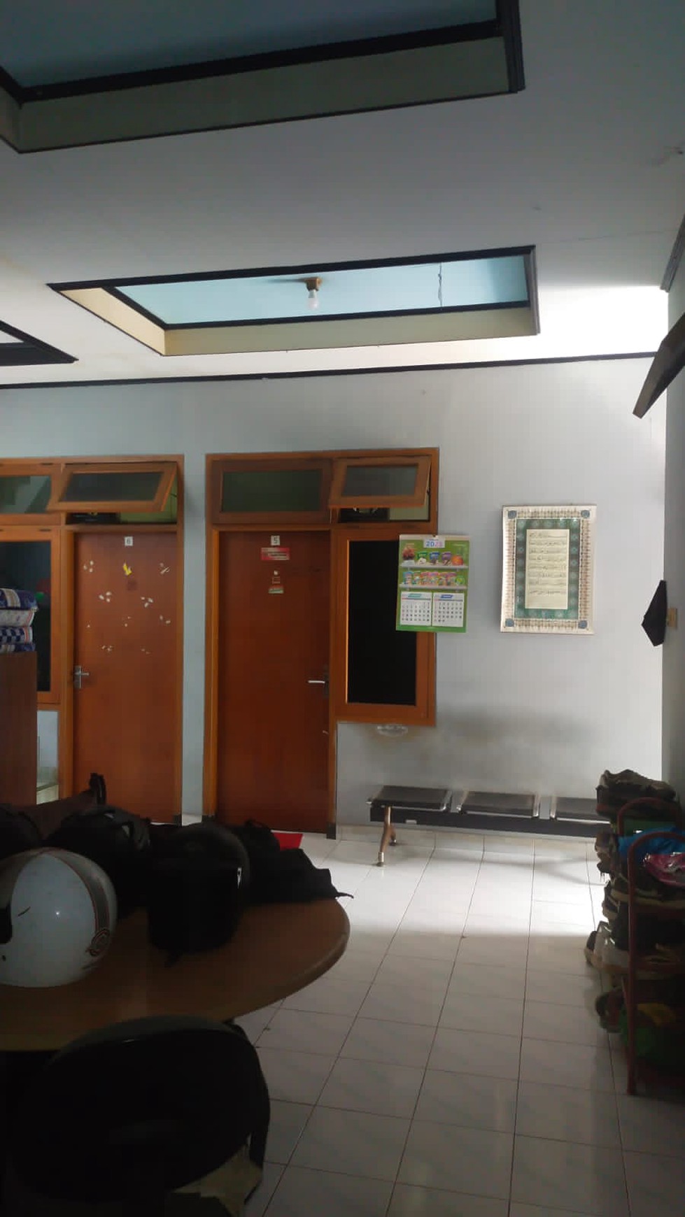 Dijual Rumah dan 9 Unit Kos-kosan Lokasi Strategis @Ciracas