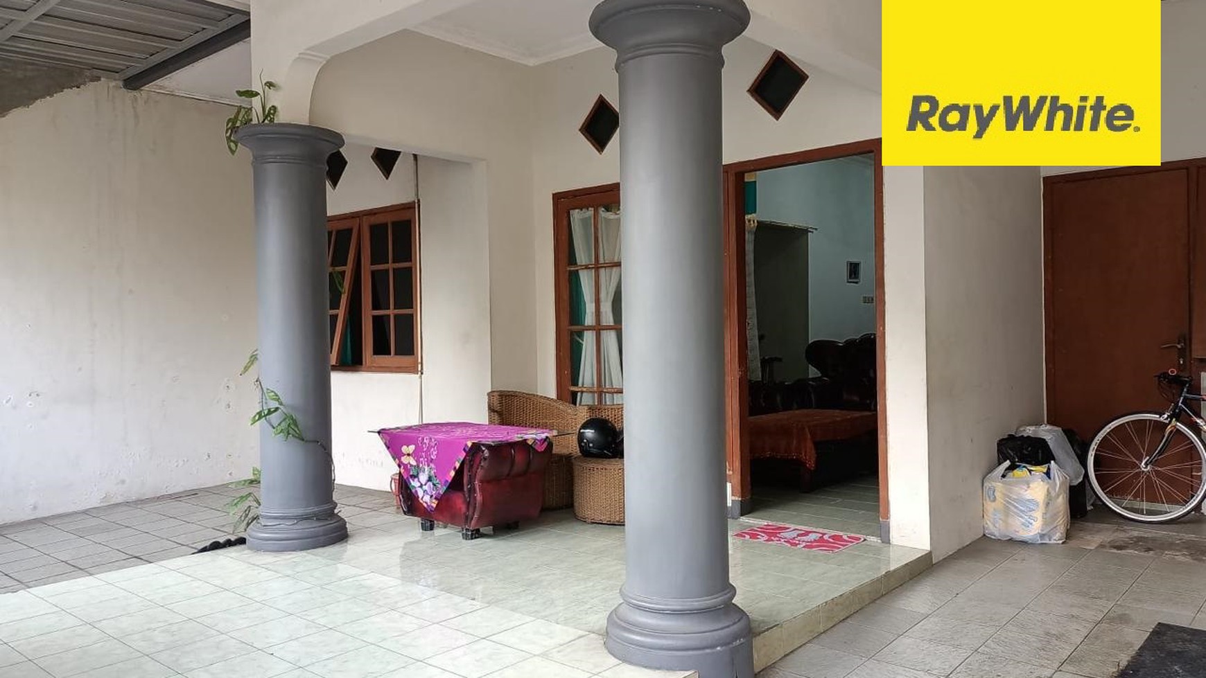 Dijual Rumah 2 lantai di Pondok Mutiara Sidoarjo