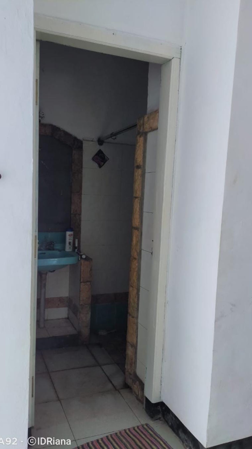 DIJUAL RUMAH 2 LANTAI DI JALAN BASUKI RACHMAD, TUBAN