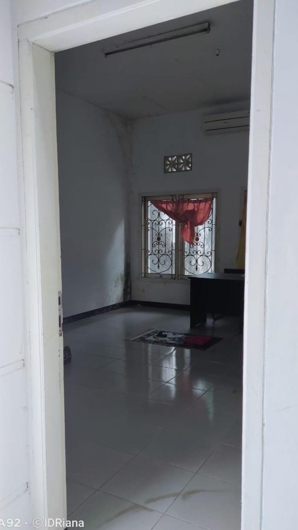 DIJUAL RUMAH 2 LANTAI DI JALAN BASUKI RACHMAD, TUBAN