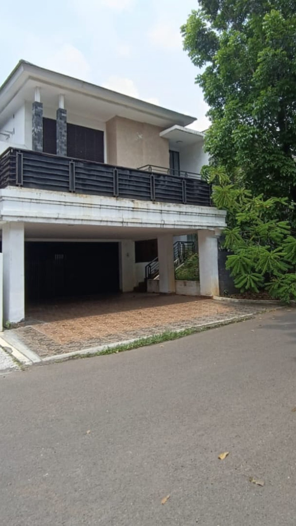 Rumah 3 Lt Mezzanine samping mall trans cibubur Dijual Cepat