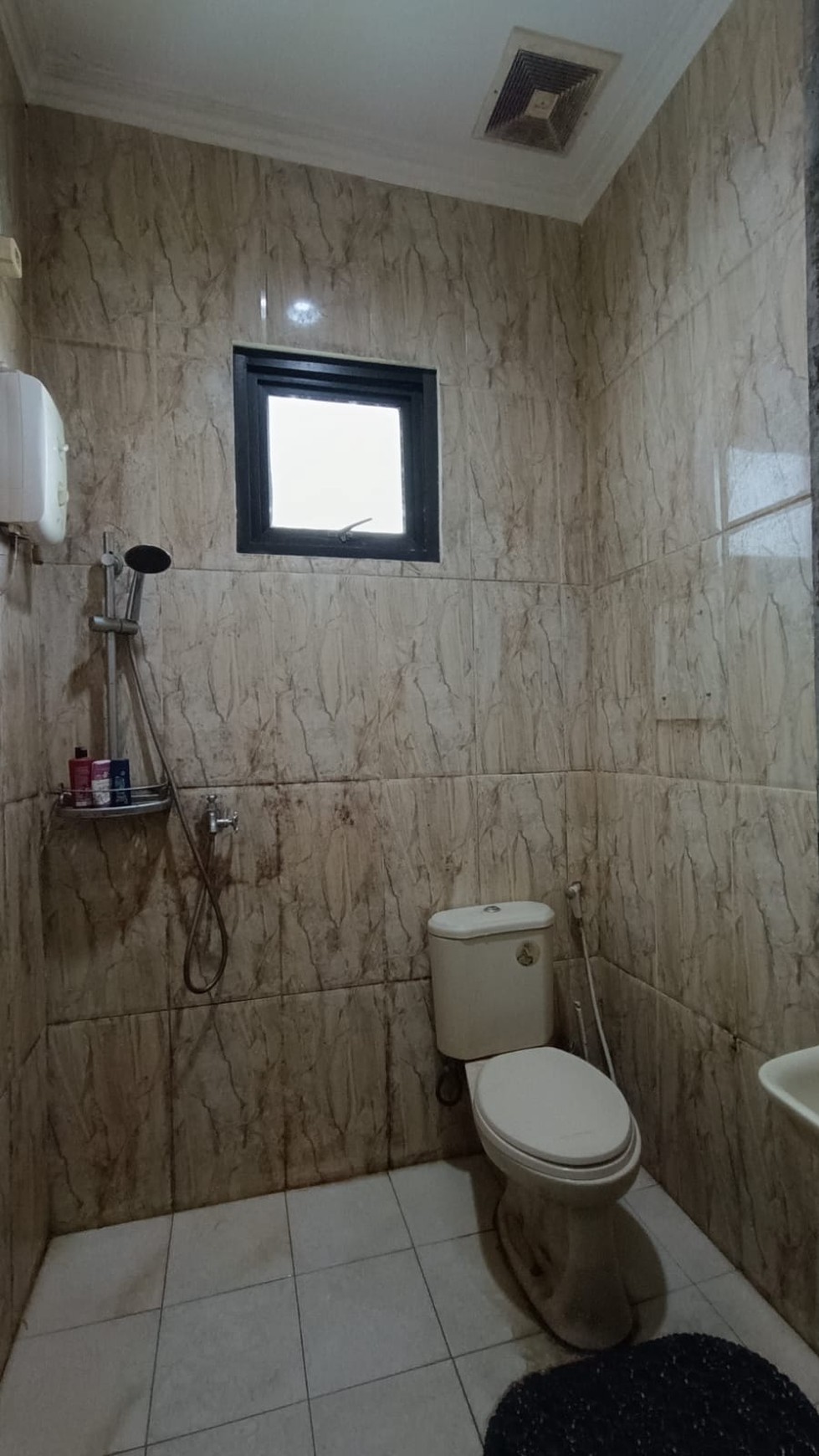 Rumah 3 Lt Mezzanine samping mall trans cibubur Dijual Cepat