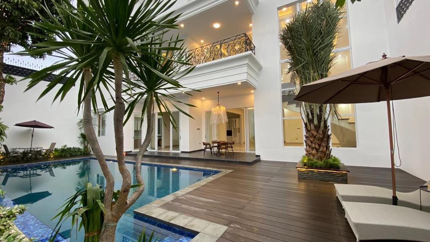 Rumah Hitung Tanah Area Cipete