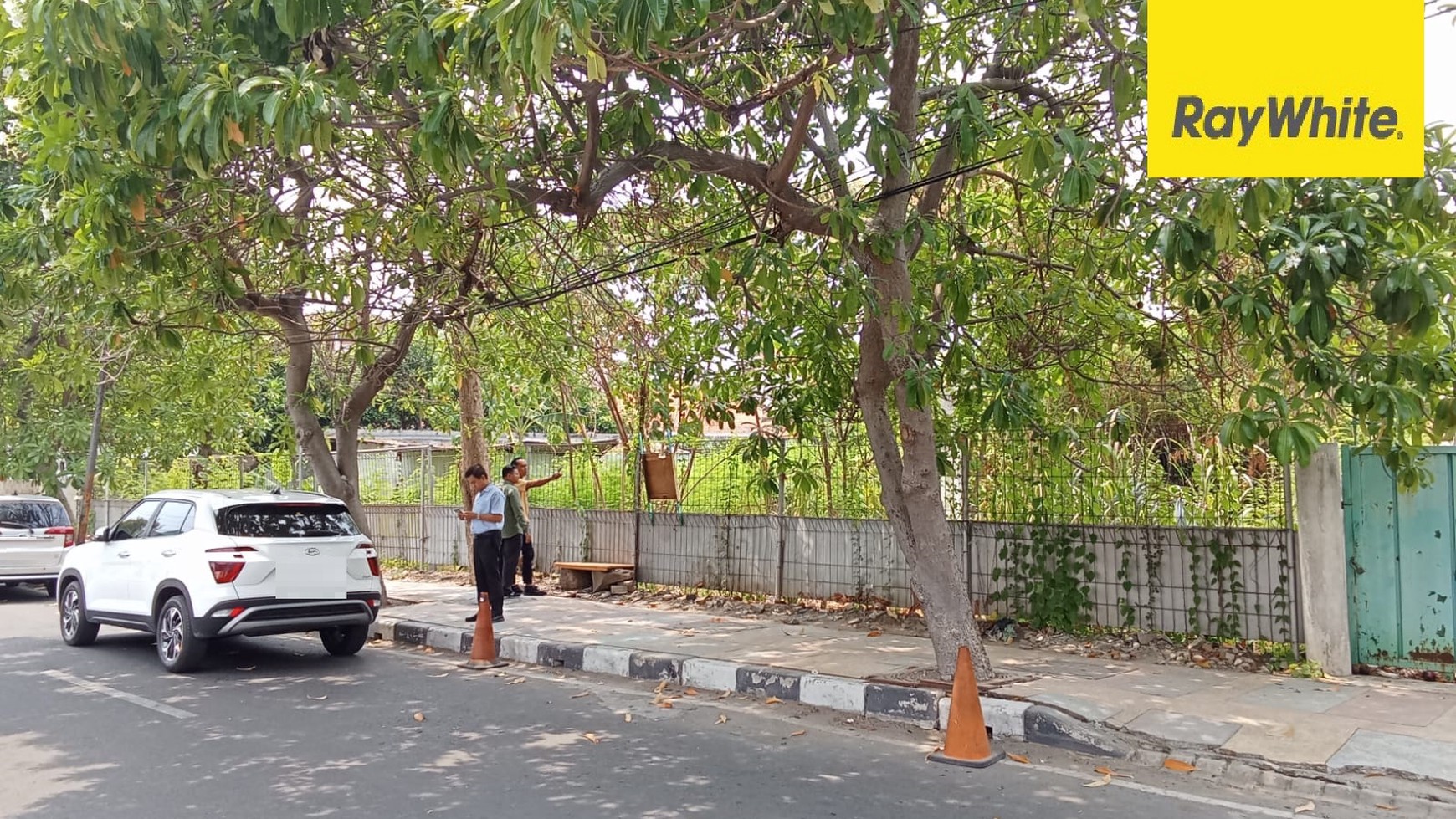 Rumah Hitung Tanah Area Cipete