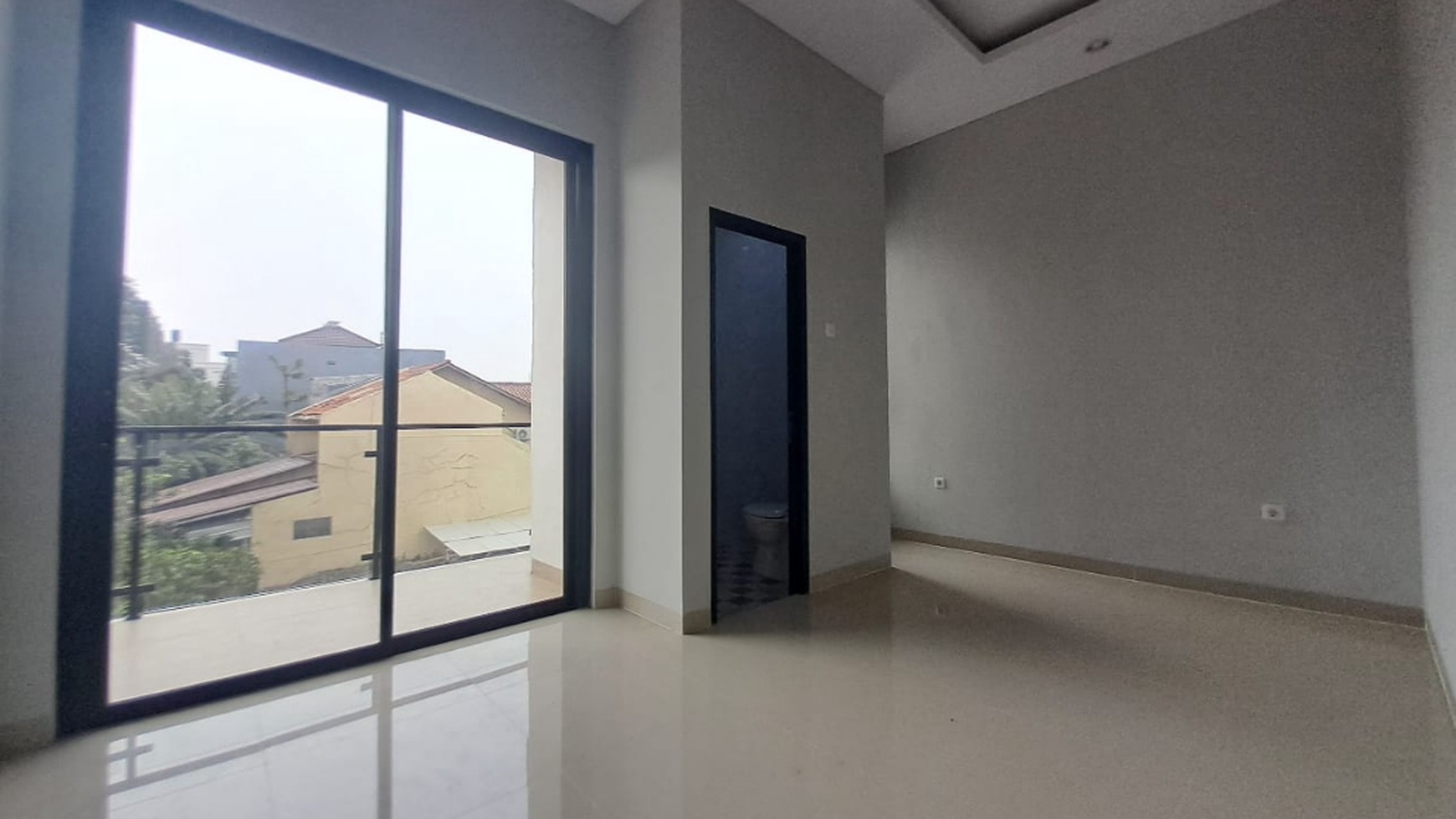 Rumah Hitung Tanah Area Cipete