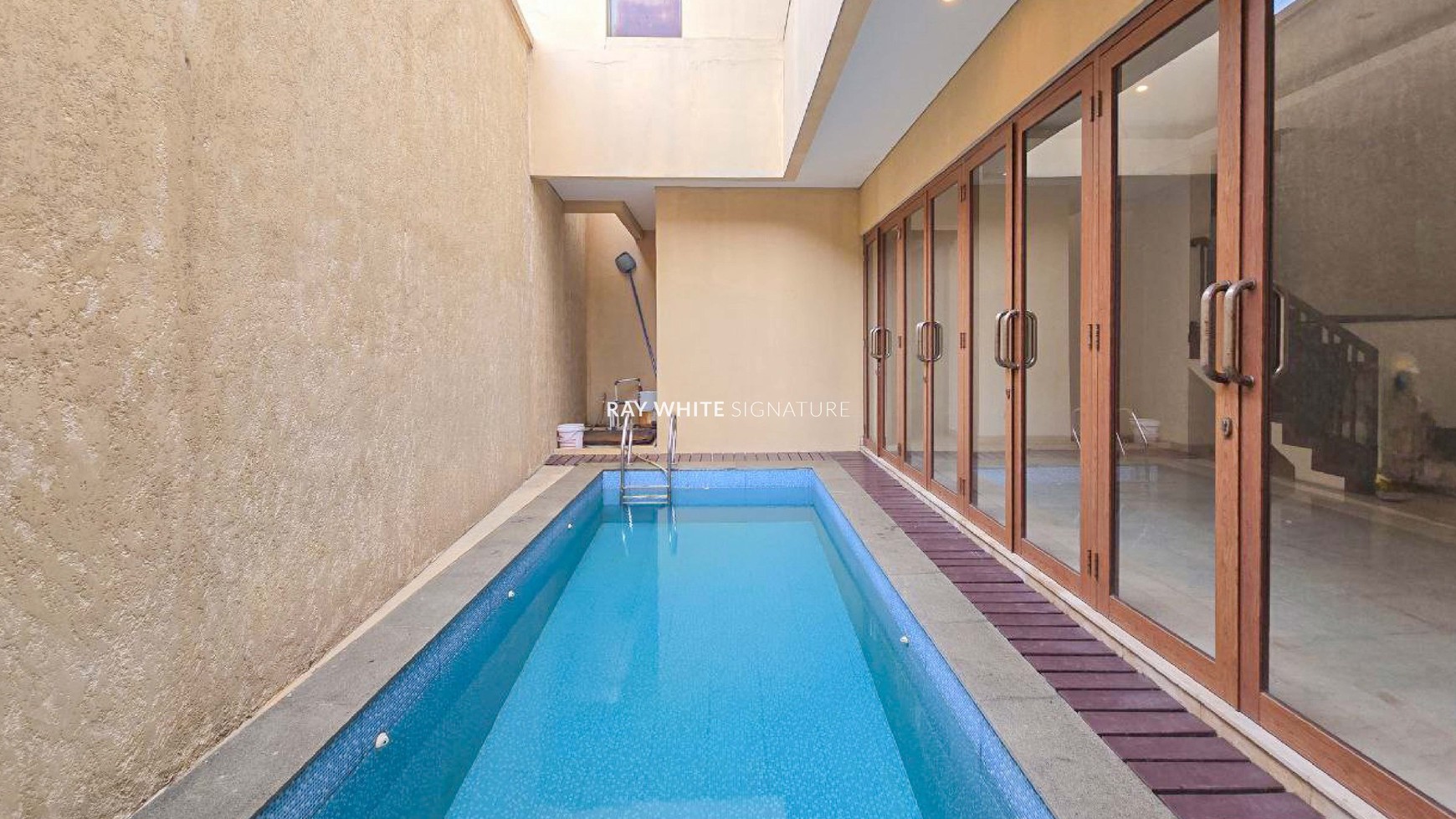 Rumah Hitung Tanah Area Cipete