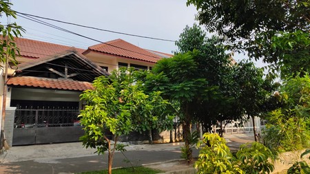 Rumah Tempat Tinggal berlokasi di Blok-H,  Cinere,Depok