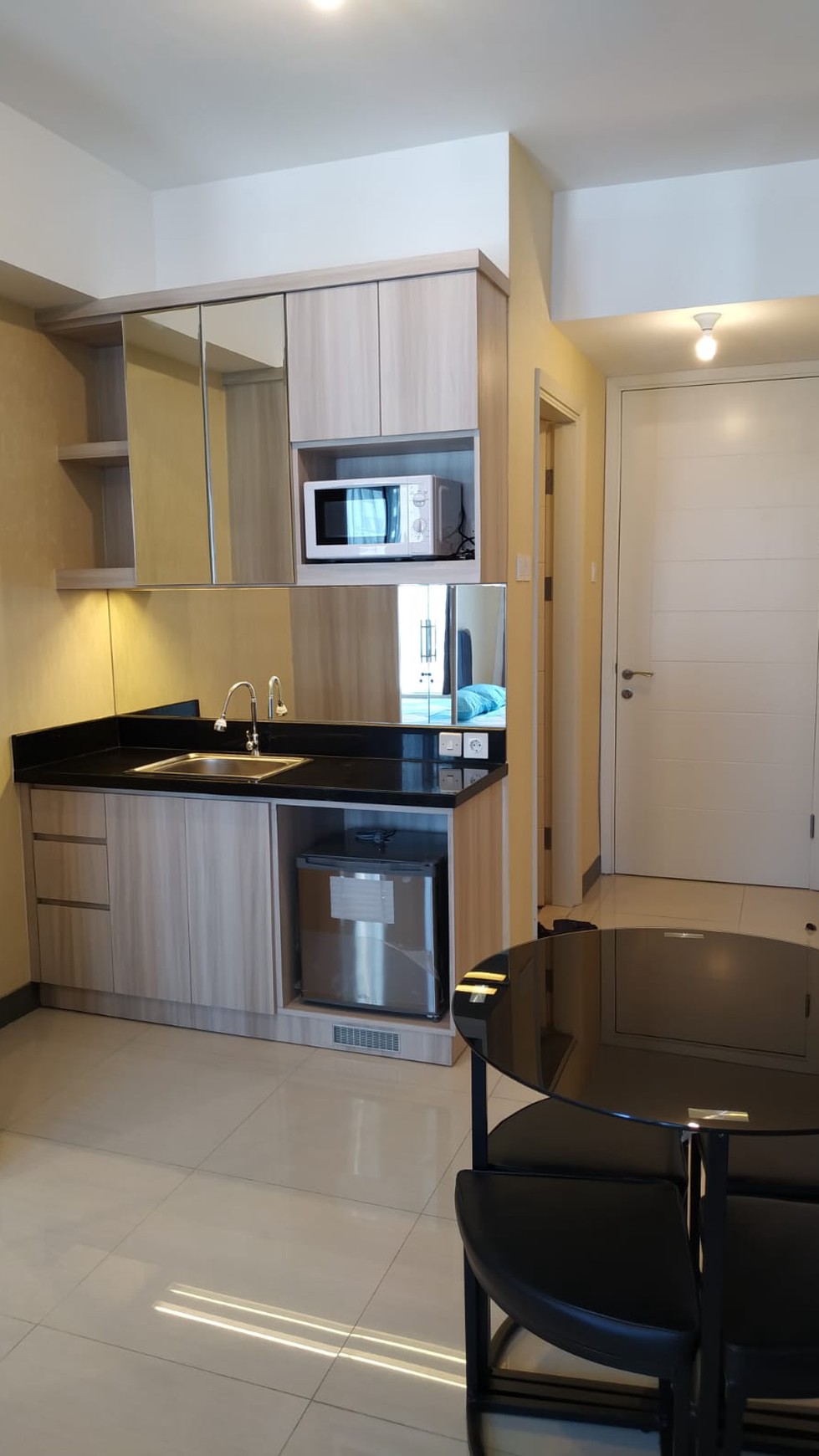 Disewakan Apartemen Anderson Pakuwon Mall Tipe STUDIO Full Furnished- Hadap Utara -  View Kota 