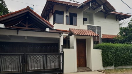 Rumah Dijual Sangat Nyaman di Cinere