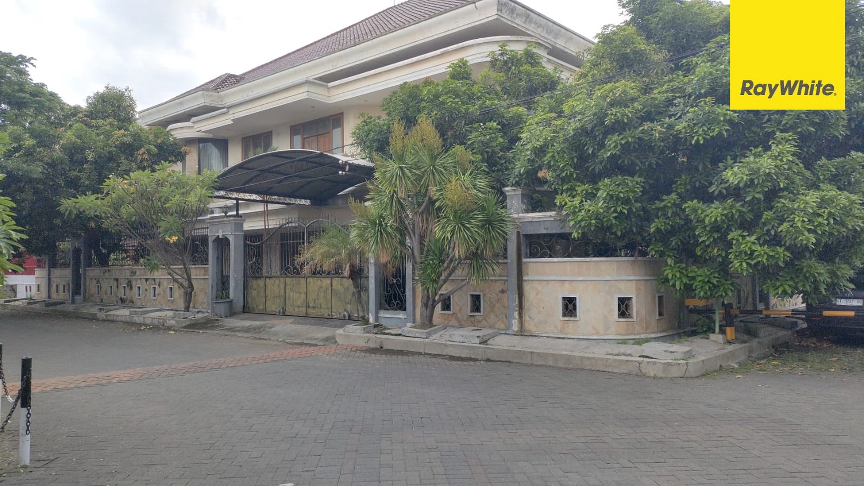 Dijual Rumah 2 lantai di Pondok Mutiara Sidoarjo