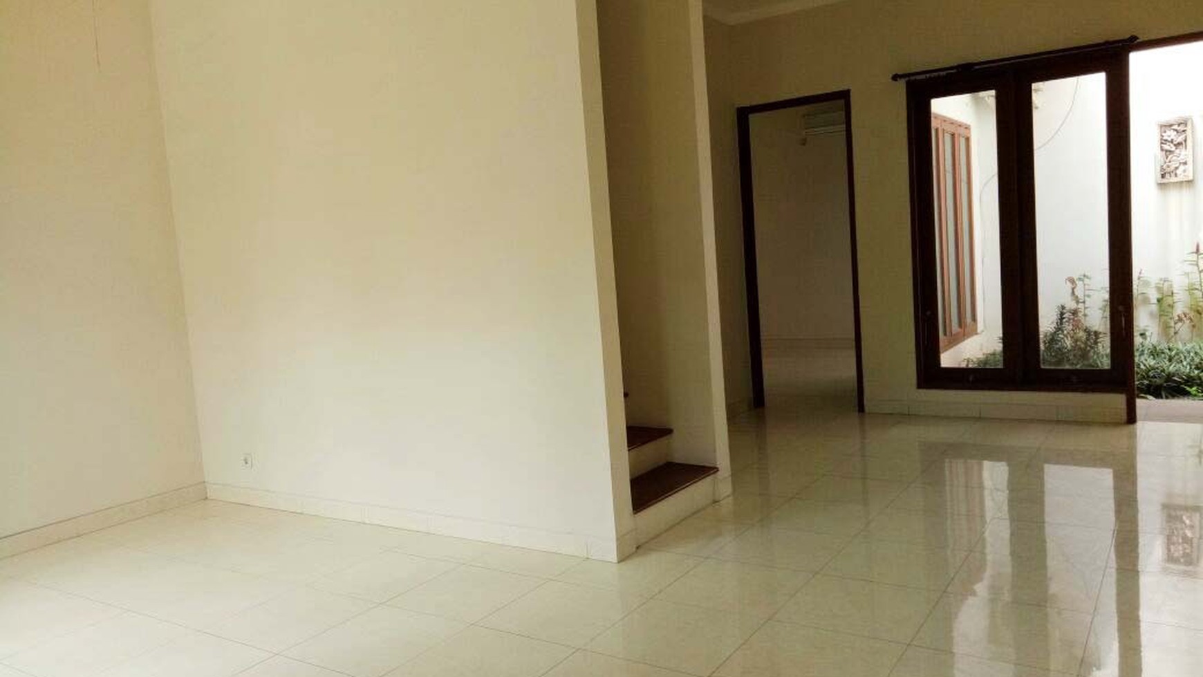 Rumah Bagus Di Emerald Residence Bintaro Jaya Sektor 9