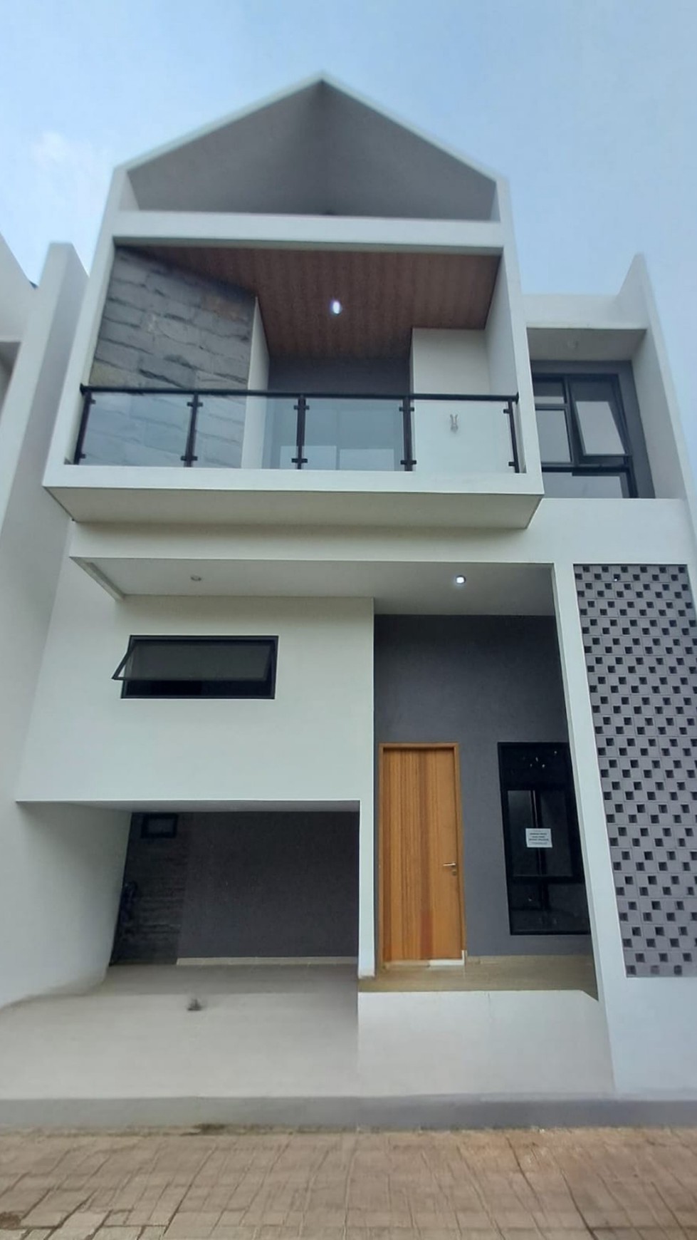 Rumah Brand New Dalam Cluster Di Jagakarsa Termurah