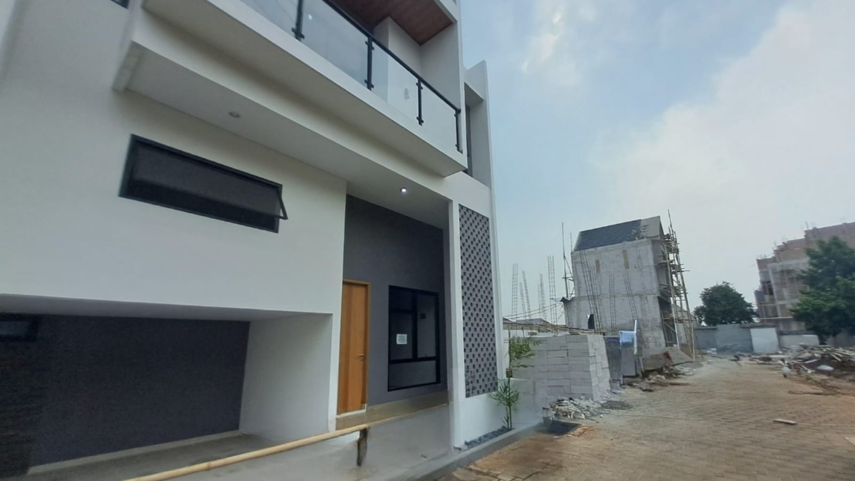 Rumah Brand New Dalam Cluster Di Jagakarsa Termurah