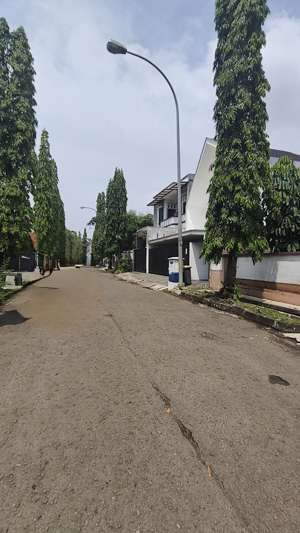 Rumah Bagus Di Giri Loka BSD Tangerang Selatan