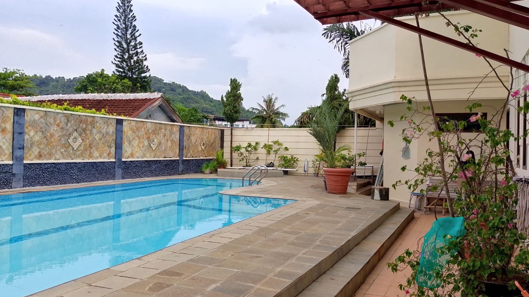 Dijual Rumah Mewah View Laut di Bandar Lampung