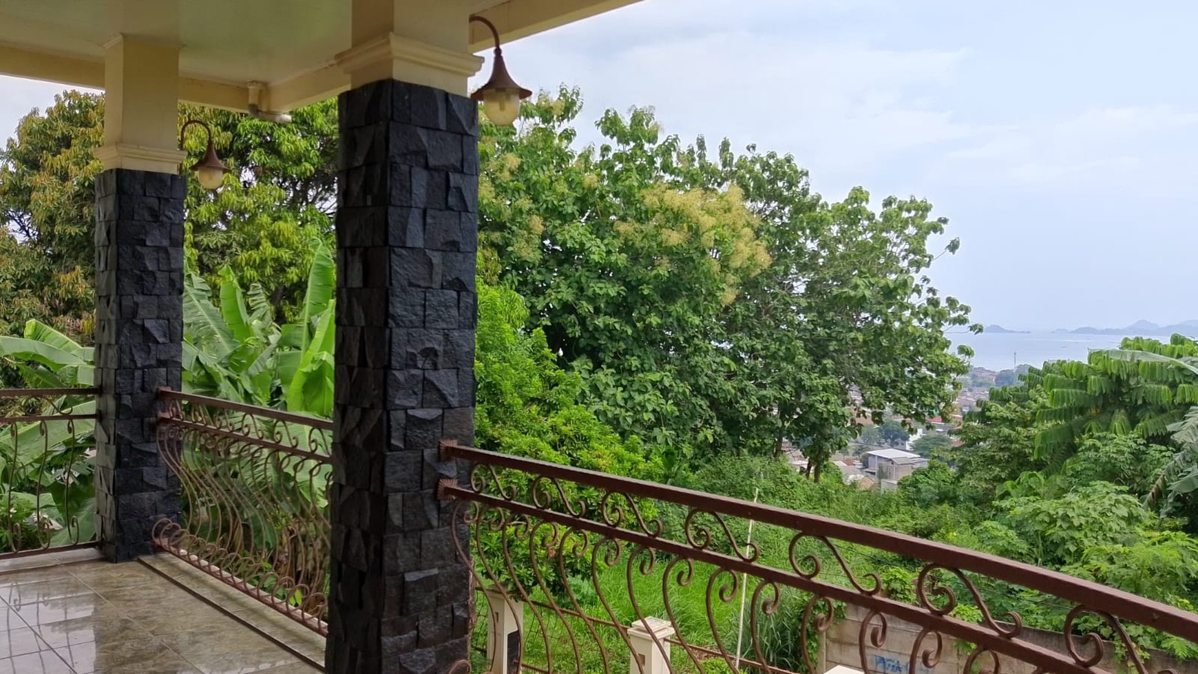 Dijual Rumah Mewah View Laut di Bandar Lampung