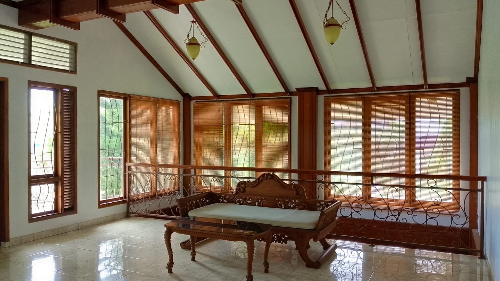 Dijual Rumah Mewah View Laut di Bandar Lampung