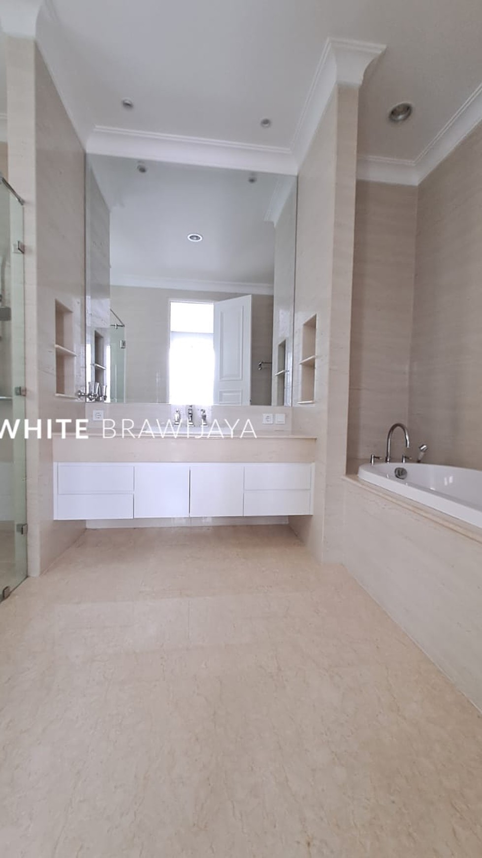 Rumah Hitung Tanah Area Cipete