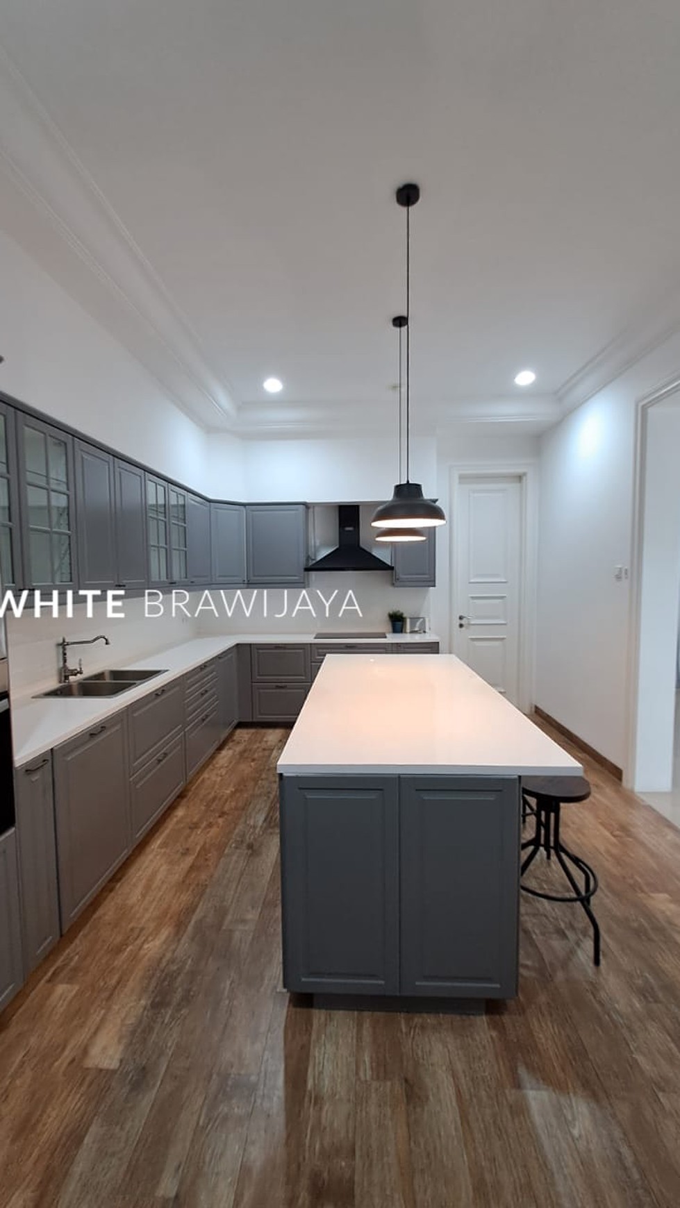 Rumah Hitung Tanah Area Cipete