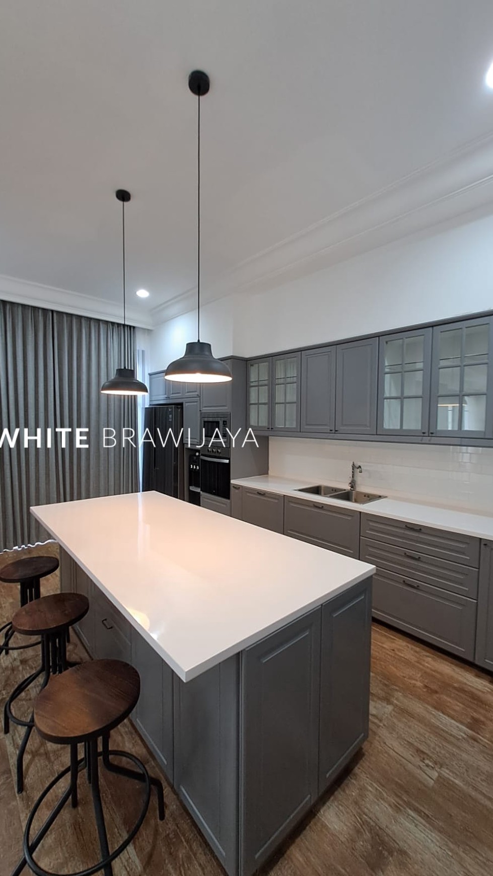 Rumah Hitung Tanah Area Cipete