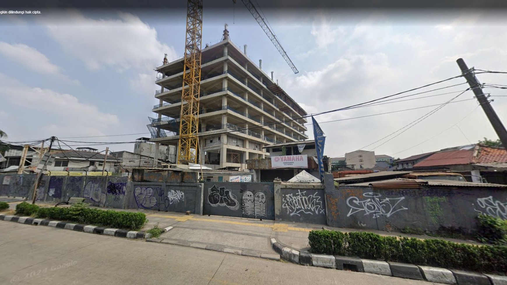 Rumah Hitung Tanah Area Cipete