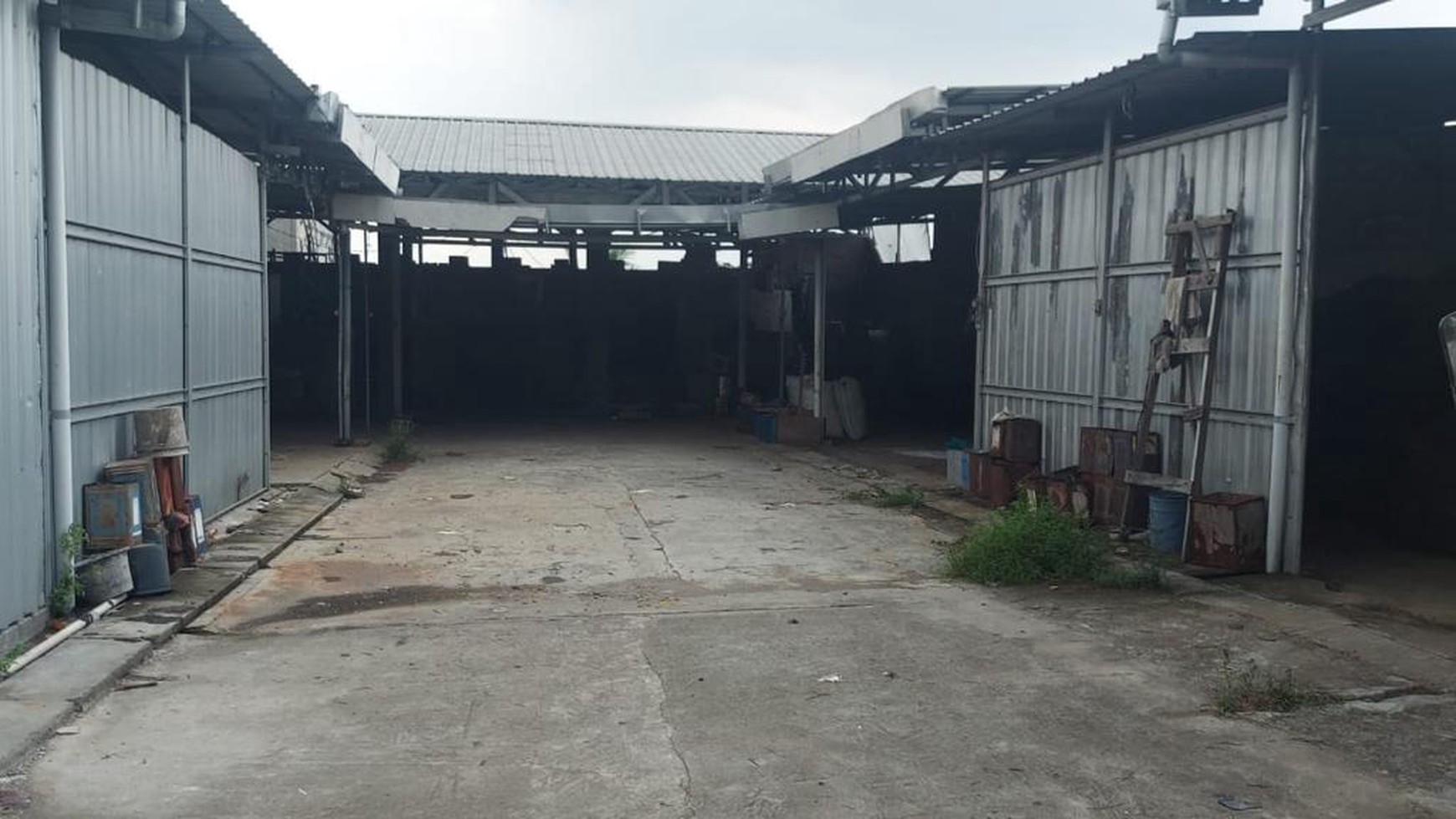 Dijual Pabrik Raya Balongbendo Krian Sidoarjo - Nol Jalan Raya  - Murah Di Bawah Appraisal Bank
