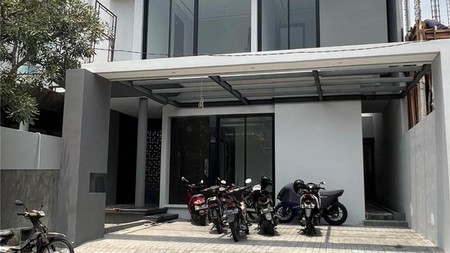 1651. Rumah New Gress Baru Siap Huni Stamford Citraland Surabaya Barat
