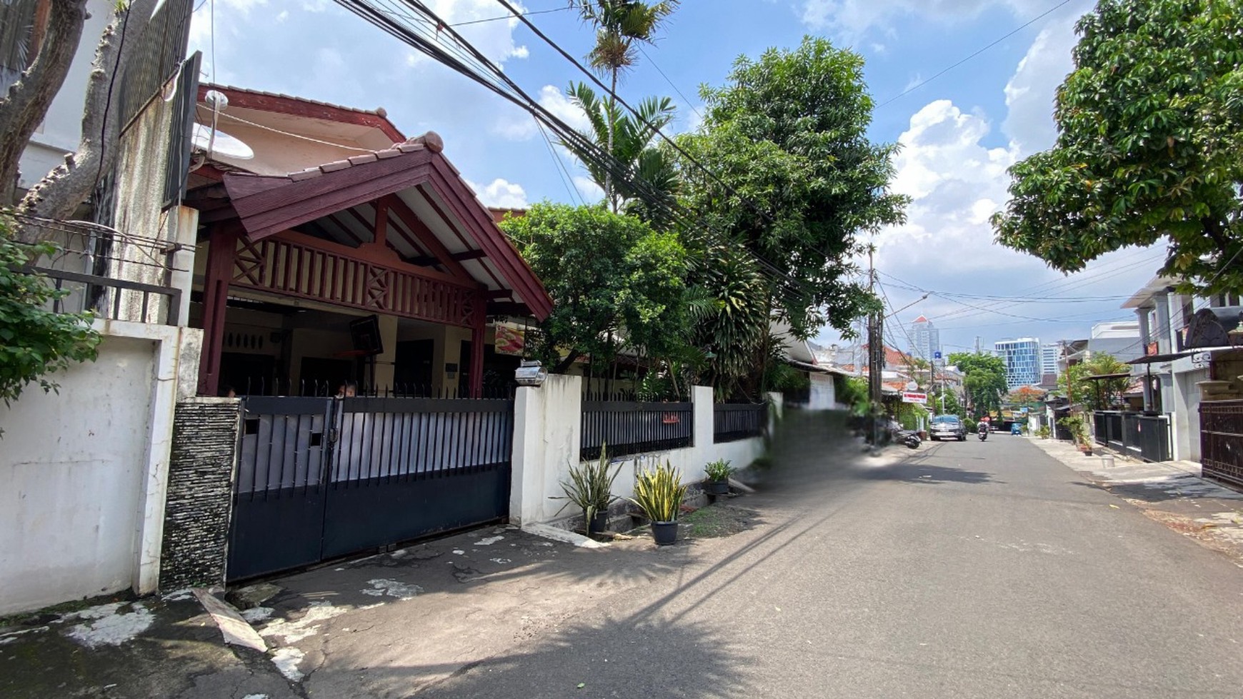 Rumah di Tebet Barat Dalam Tembus sampai dengan Jalan Belakang Sangat Strategis 5 Menit ke Tol Pancoran, Gelael, Dan Pasar Tebet Barat