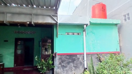 Tanah Bonus Rumah 5 Kamar Lokasi di Wonocatur Banguntapan Bantul 