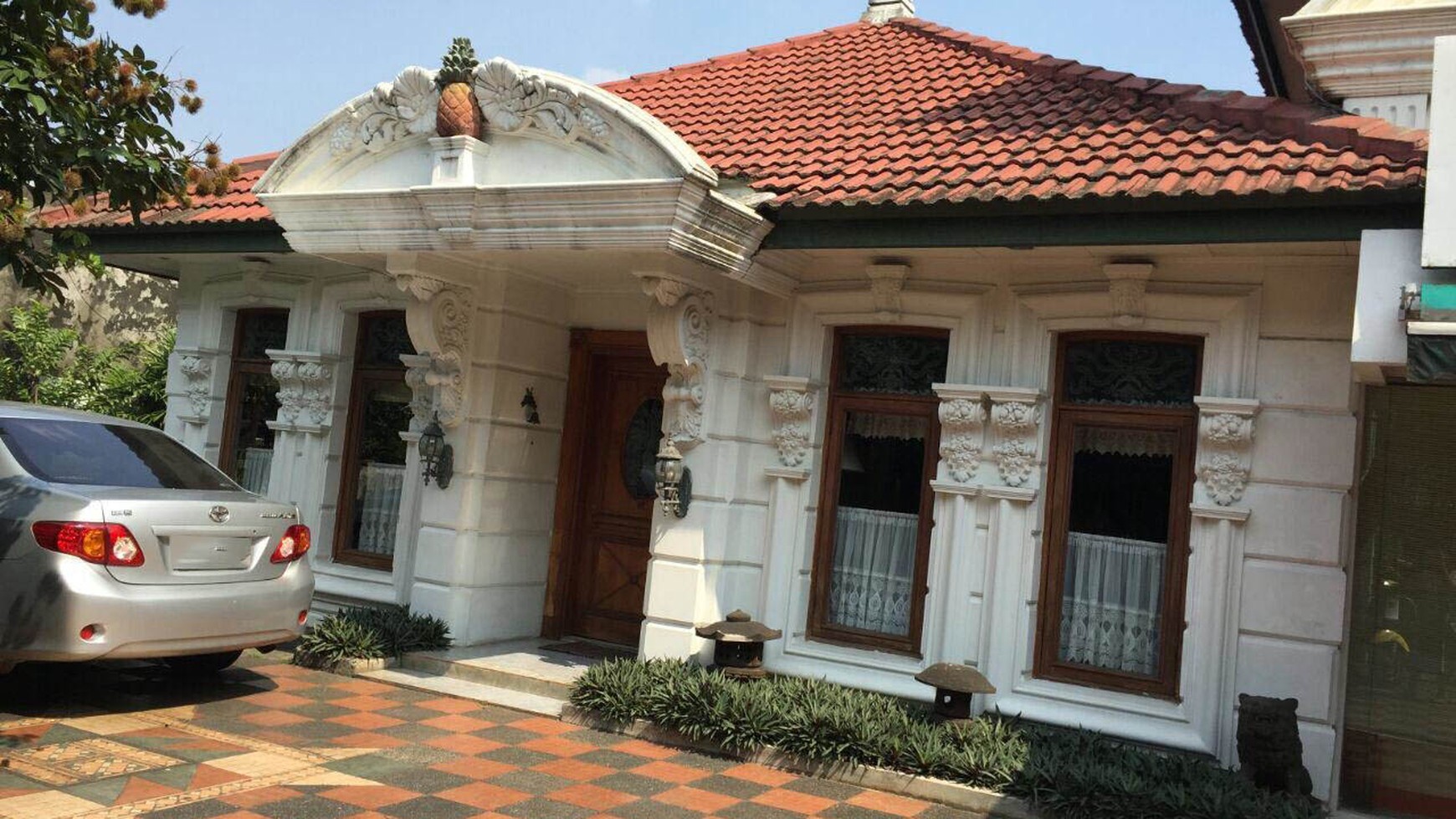 Dijual Rumah Lokasi Premium dan Bangunan Kokoh @Pondok Indah