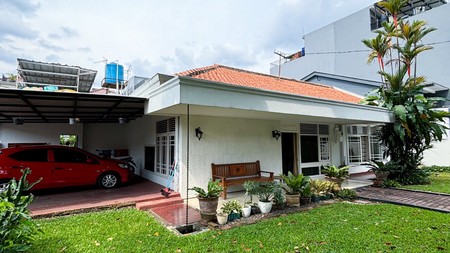 RUMAH ASRI & CANTIK SATU LANTAI DENGAN POSISI HOOK DI PANCORAN, JAKARTA SELATAN #CH