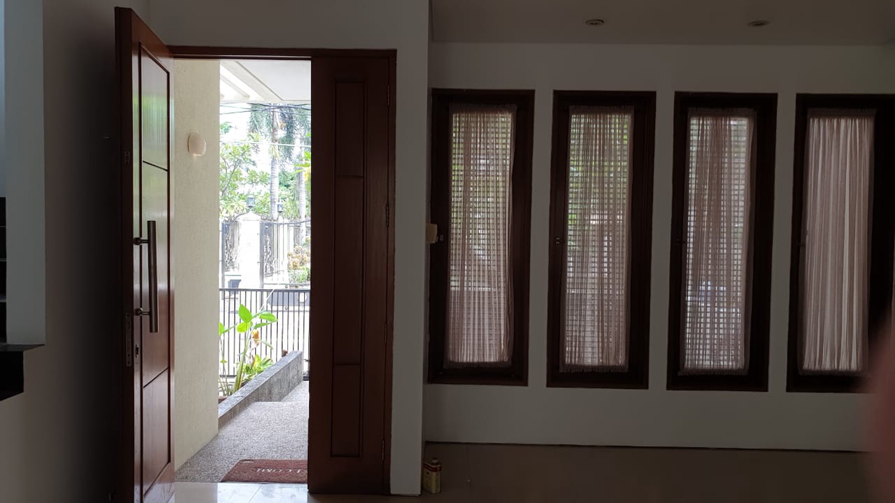 Disewakan Rumah 2 Lantai Siap Huni dan Hunian Asri @Bintaro